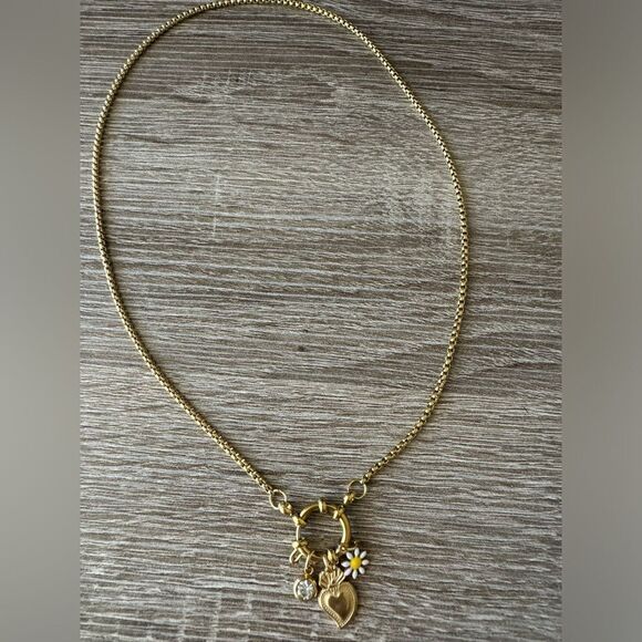 Gold Heart and Flower Charm Necklace N802 - Picture 3 of 5